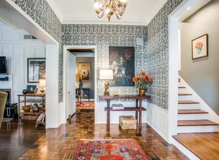 Foyer entry — Monte Vista, Texas 124-Year-Old National Historic Preservation Home